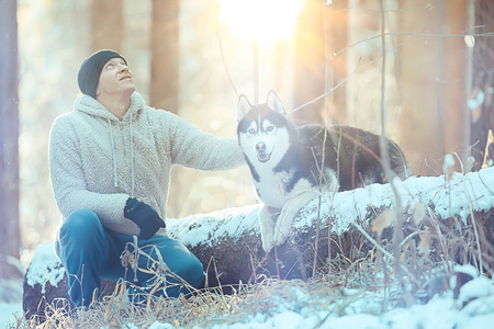 西伯利亚 步行 季节 森林 主人 肖像 活动 美丽的 寒冷的