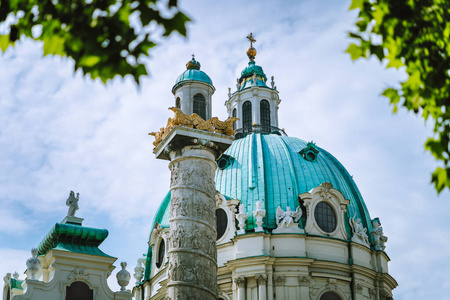 奥地利维也纳老城区中心卡尔斯普拉茨的圣查尔斯教堂大教堂。维也纳在欧洲