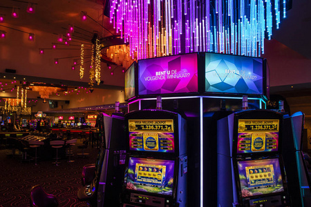 Mega Millions Jackpot slot machine in Holland Casino 