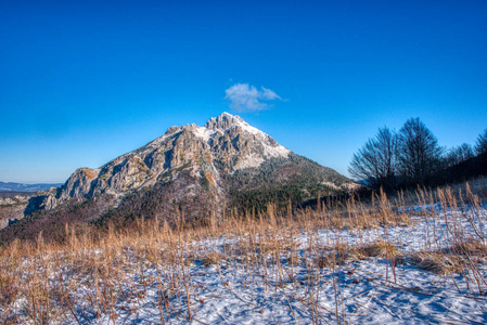 斯洛伐克，部分被美丽的Velky Krivan山覆盖