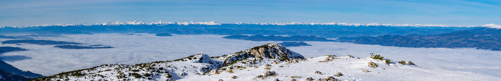 寒冷的 阿尔卑斯山 登山 假期 山核桃 太阳 美丽的 岩石