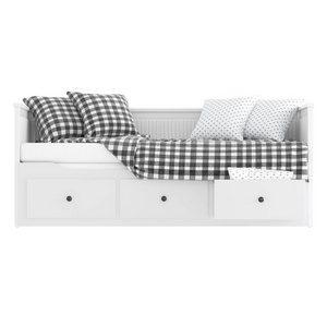 一张白色的木制沙发，有两个格子和两个白色的枕头和一个白色背景的床垫。前面。三维渲染