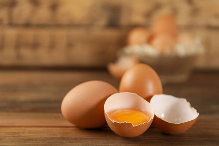 蛋壳 健康 鸡蛋 烹饪 早餐 卡路里 桌子 破裂 蛋黄 营养