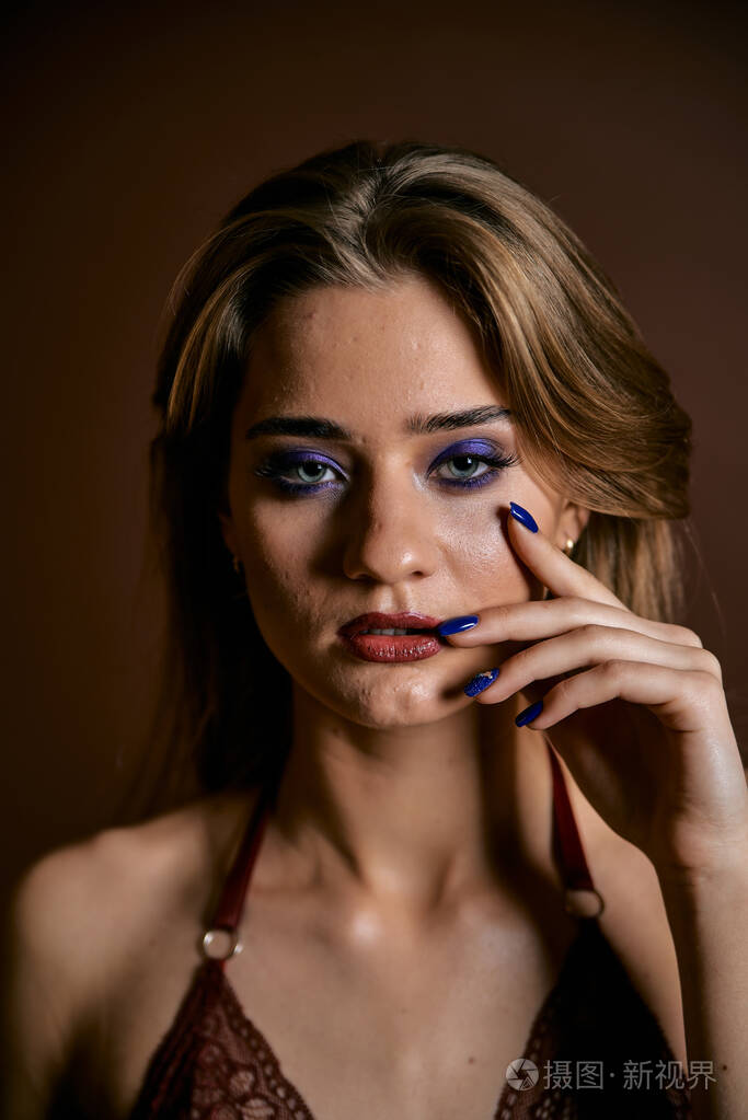 限制暂无图片作者nixrenas新媒体授权标准授权扩展授权如何选择jpg大