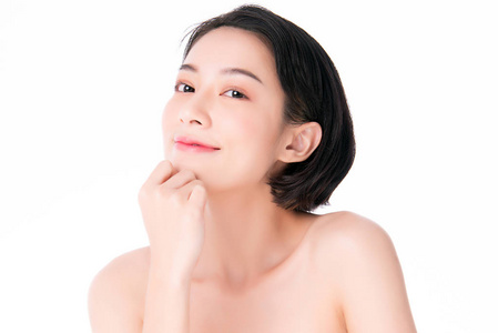 年轻美丽的亚洲女人,皮肤干净清新.