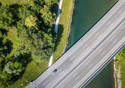 开销 欧洲 街道 天空 悬崖 汽车 公路 城市 旅行 链接