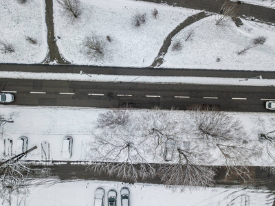 追踪 无人机 街道 运输 季节 停车 降雪 环境 天线 城市