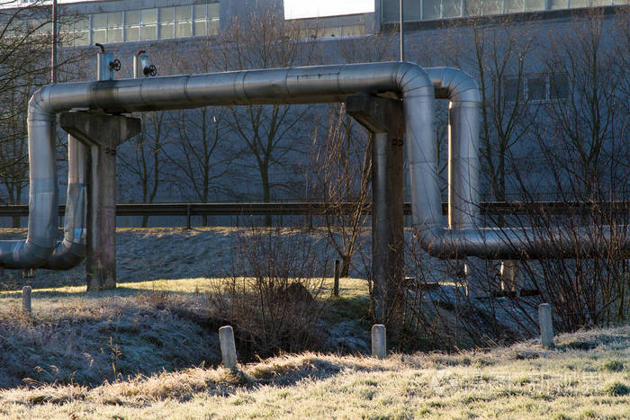 供热系统公用管网地上管道