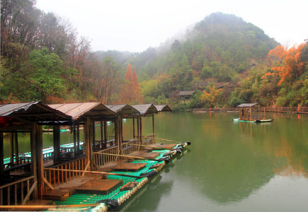 旅行 文化 自然 公园 小屋 日光 美女 冬天 旅行者 亚洲