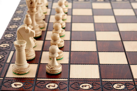 国际象棋。木雕棋盘