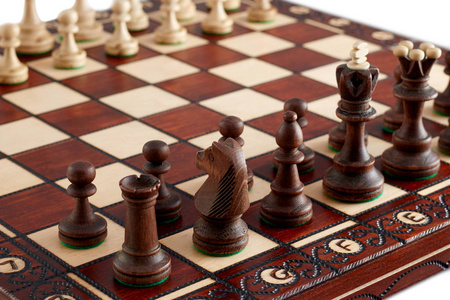 国际象棋。木雕棋盘