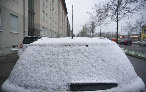 场景 汽车 暴风雪 城市 窗口 房子 院子 运输 暴风雨