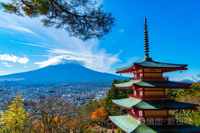 秋日时节从朱丽托宝塔俯瞰美丽的景色 背景是富士山戴着帽子 日本藤原幸男 照片 正版商用图片27cghu 摄图新视界