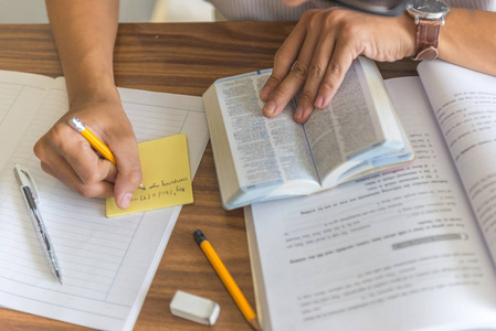 学生手记笔记查字典图片