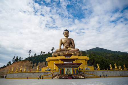 不丹喜马拉雅山大佛像