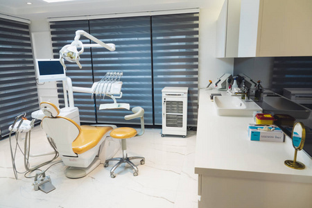 牙科设备与口腔医学概念