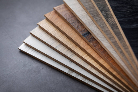 各种深色层压材料的石材样品照片