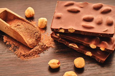 chocolate bar with nuts 