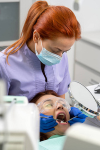 牙痛 办公室 卫生 咨询 家具 椅子 座位 照顾 工作 牙周病学