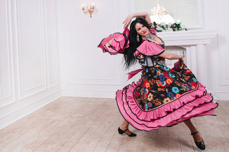 吉普赛女人图片