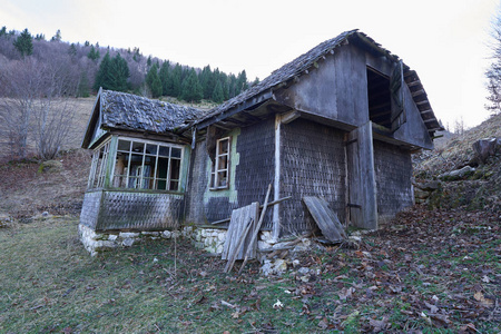 毁了 污垢 建设 古老的 废墟 外部 建筑 被遗弃的 衰退