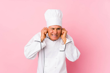 厨房 耳朵 听力 披萨 成人 古老的 职业 噪音 面团 耳痛