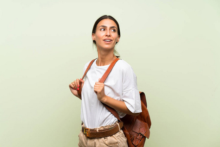 女人 包装 书包 后面 女士 西班牙裔 学习 教育 背包客