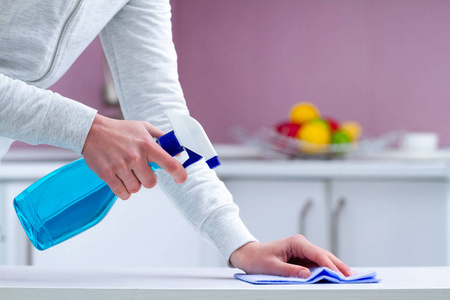 洗涤剂 破布 工作 清洁 卫生 在室内 消毒剂 家庭主妇