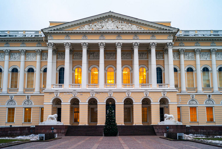 米哈伊洛夫斯基宫,圣彼得堡的俄罗斯国家博物馆照片