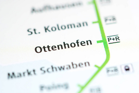 奥滕霍芬车站。慕尼黑地铁地图。