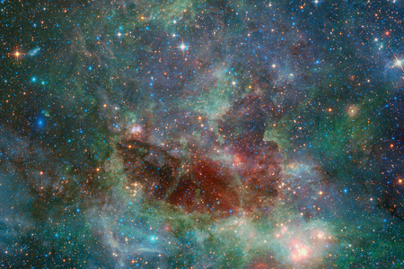 深空星团。这张图片的元素由美国宇航局提供