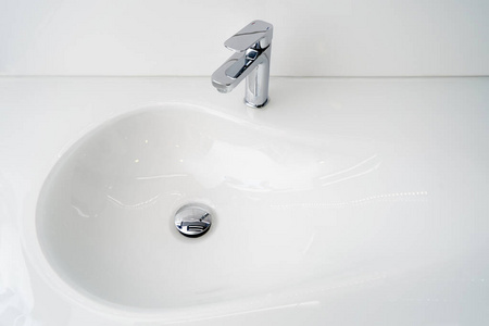 房子 下沉 奢侈 特写镜头 洗澡 极简主义 浴室 卫生 新的