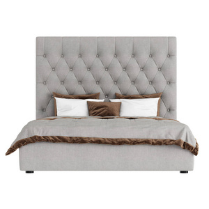 灰色床，床头垫高绗缝，灰白色床上用品，白色背景，棕色镶边。三维渲染