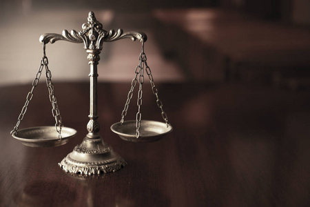 诉讼 试验 律师 决策 判决 法律 平衡 判断 自由 罪行