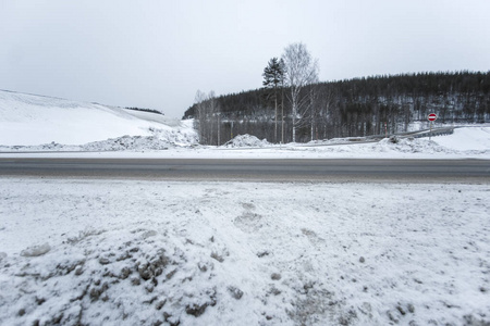 公路 风景 一月 圣诞节 国家 太阳 汽车 降雪 阳光 运输