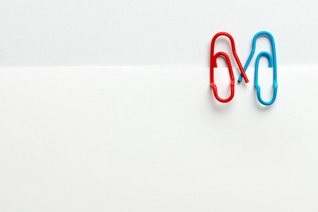 白纸夹子图片-白纸夹子素材-白纸夹子插画-摄图新视界