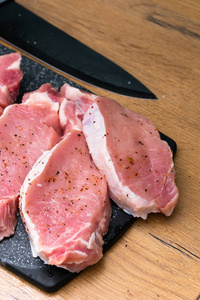 生的 烧烤 脂肪 猪肉 桌子 特写镜头 里脊肉 牛排 切片