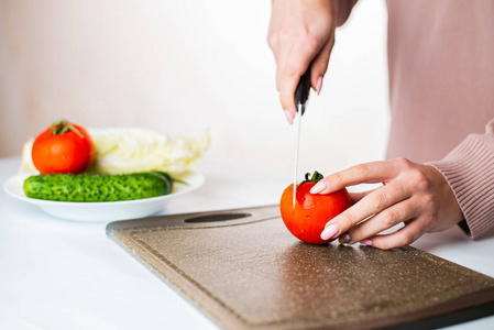 厨师 烹饪 番茄 特写镜头 食物 桌子 厨房 营养 成人