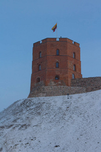 风景 外部 小山 古老的 防御工事 旗帜 历史 城市 冬天