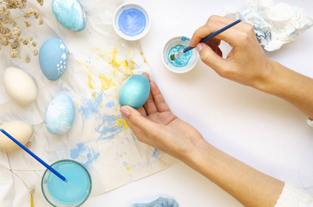 画在盘子上图片