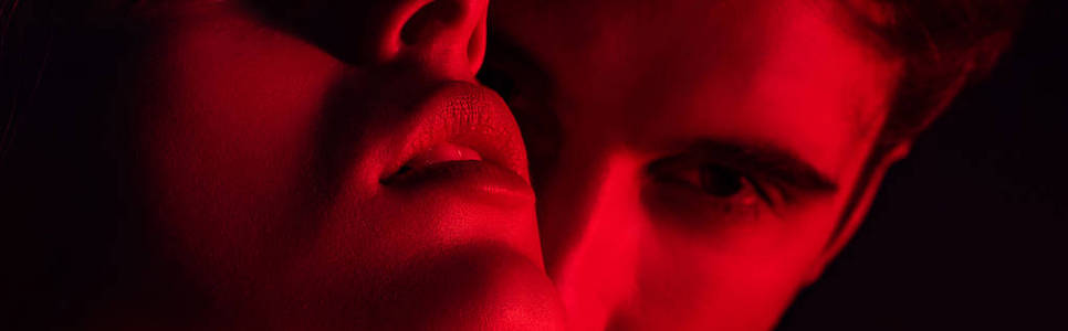 欧美接吻图图片