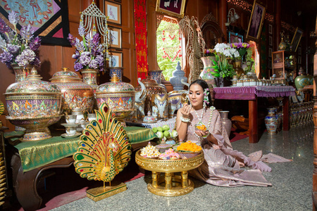 泰式风格模型图片-泰式风格模型素材-泰式风格模型插画-摄图新视界