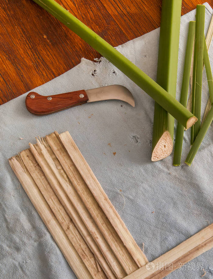 纸莎草纸的制作