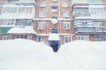 极端 被困 一月 冻结 季节 在下面 自然 汽车 深的 雪堆