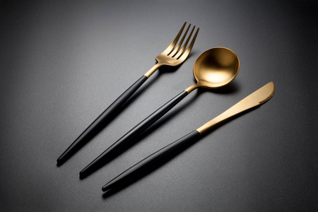 午餐 勺子 桌子 餐具 金属 反射 厨房 厨房用具 烹饪
