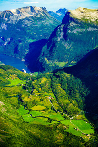 来自挪威达尔斯尼巴观点的Geirangerfjord