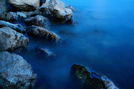 海洋 波浪 海滨 石头 神秘的 日落 假日 海滩 假期 冲浪