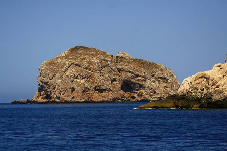 假日 岩石 夏季 悬崖 假期 海洋 夏天 自然 小岛 海岸