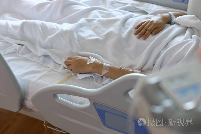 静脉输液生理盐水静脉注射治疗住院病人疾病