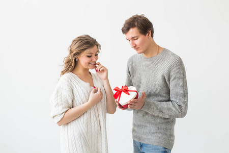 情人送礼物图片